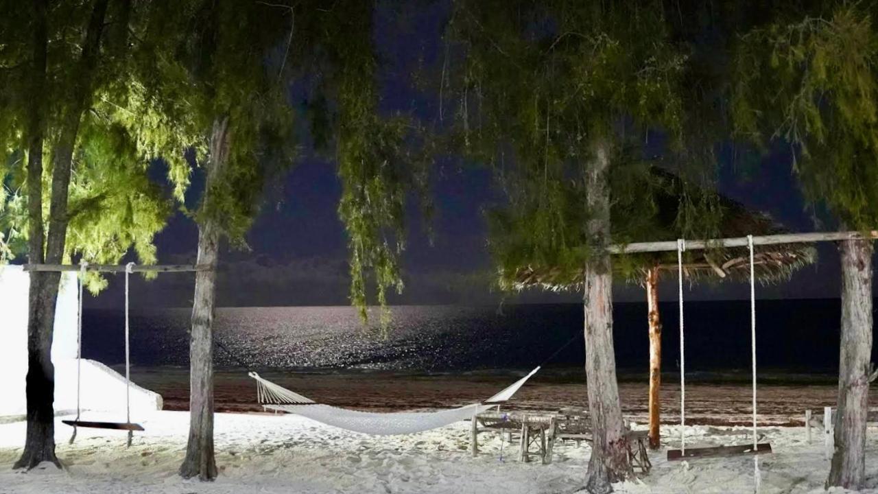 Nautilus Boutique Hotel Uroa Bagian luar foto