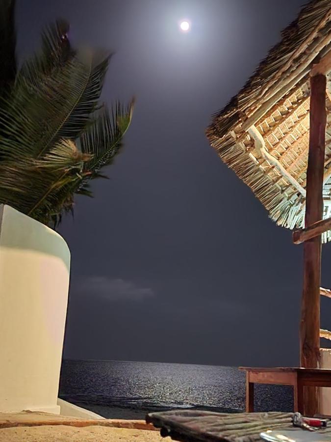Nautilus Boutique Hotel Uroa Bagian luar foto