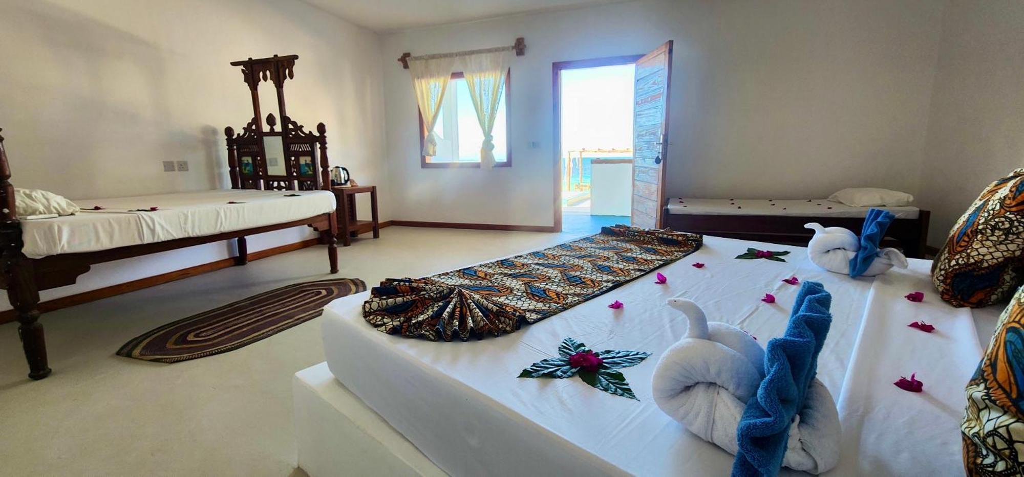 Nautilus Boutique Hotel Uroa Bagian luar foto