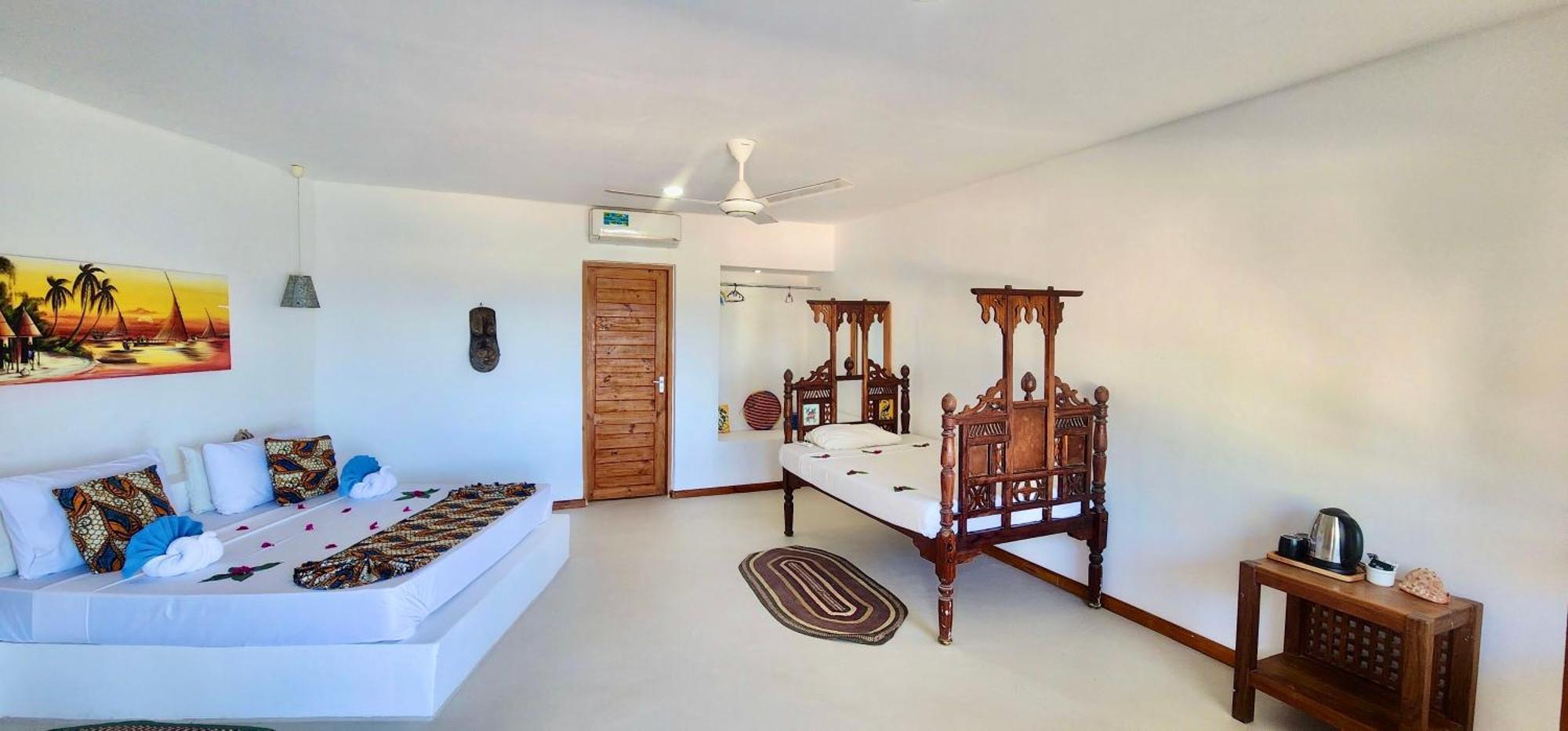 Nautilus Boutique Hotel Uroa Bagian luar foto