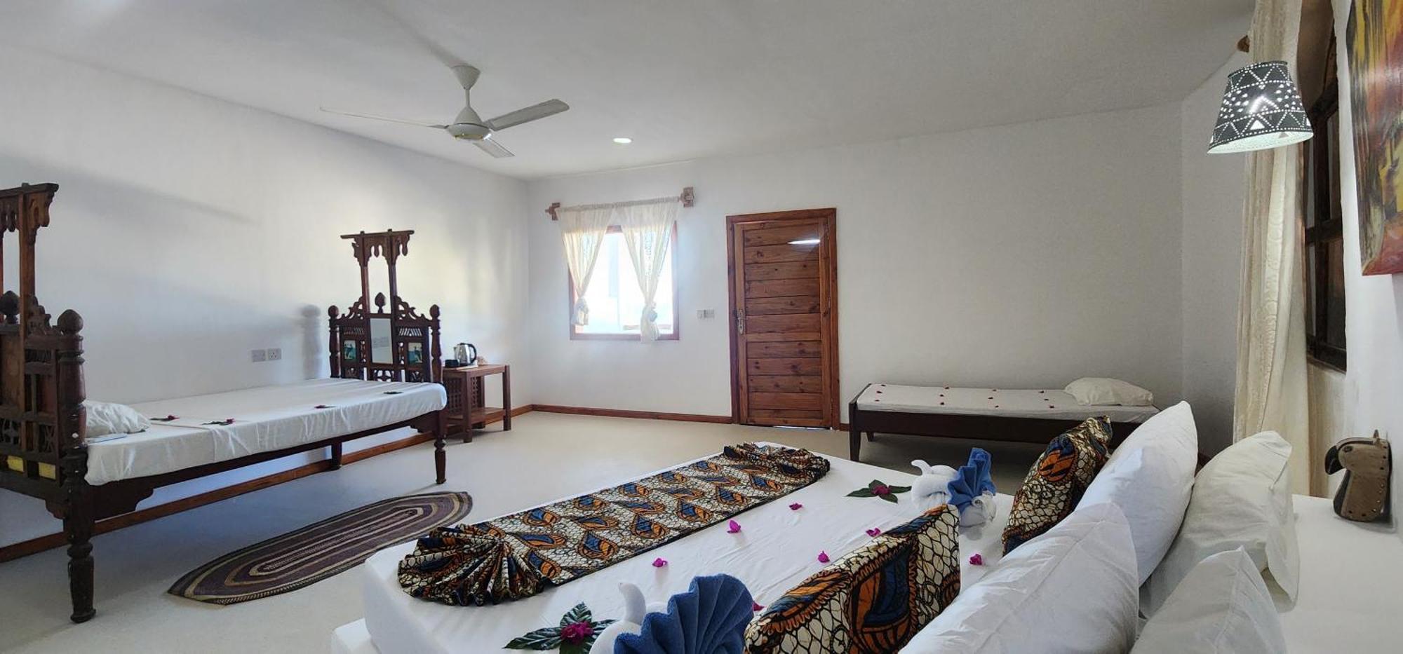 Nautilus Boutique Hotel Uroa Bagian luar foto