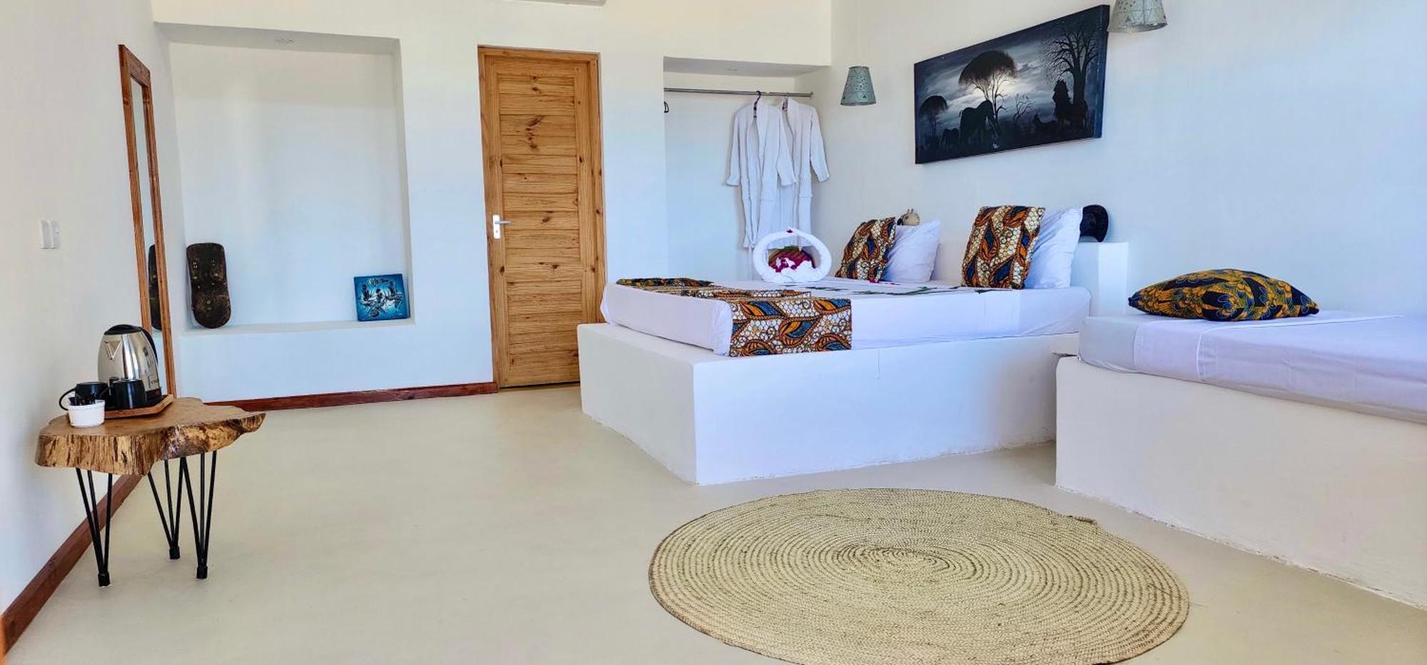 Nautilus Boutique Hotel Uroa Bagian luar foto