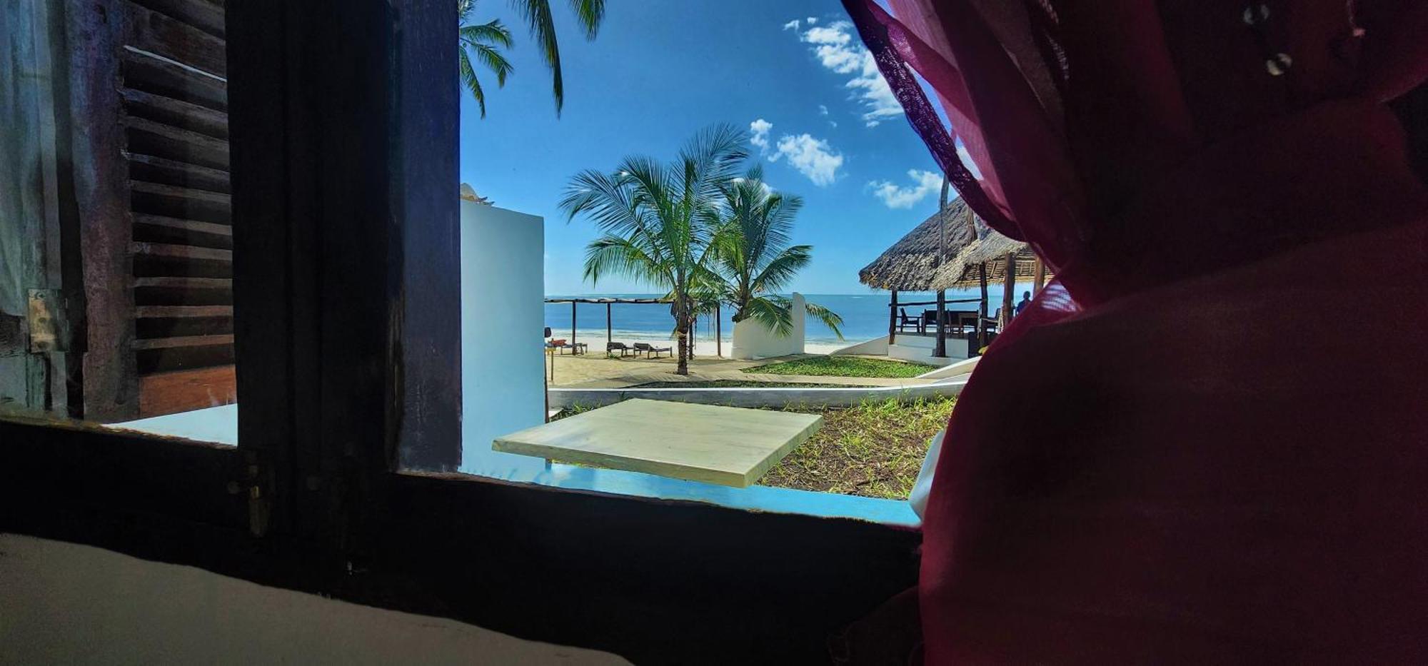 Nautilus Boutique Hotel Uroa Bagian luar foto